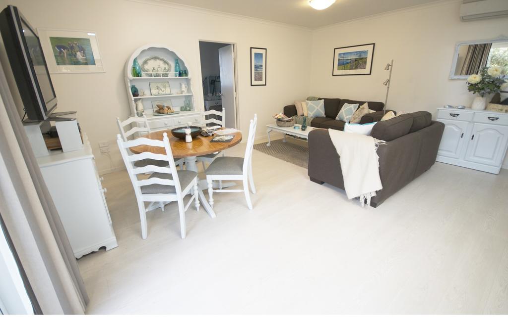 Castlewood Cottage Company Bay Bagian luar foto